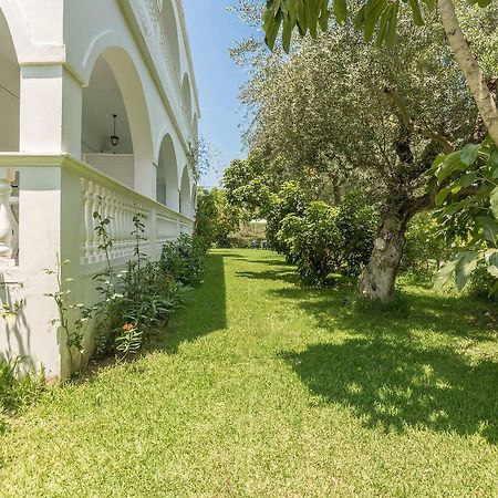 Ruassi Studios Amoudi Exterior photo